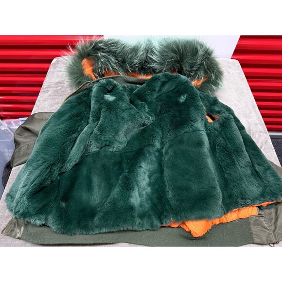 Stylish Olive Bomber Jacket with Real Fox Fur Hood • XS/S • Warm & Chic - Picture 8 of 12